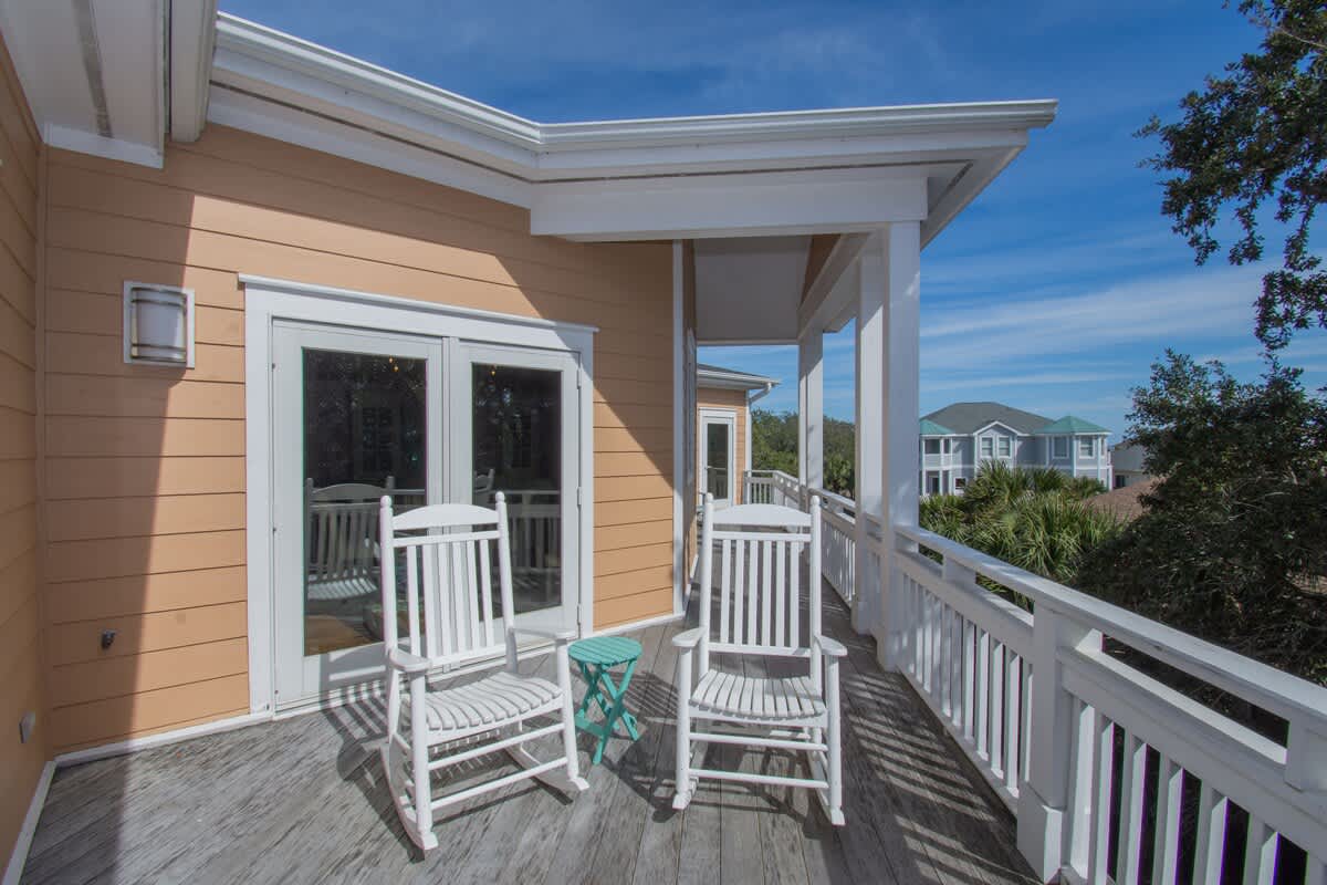 Side Porch with Entry 