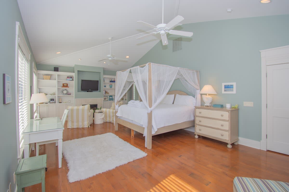 3rd Level Primary Bedroom 1 with King Bed and Full En Suite Bathroom