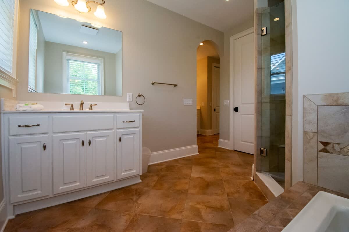 Lovely second floor primary bedroom with en suite bathroom