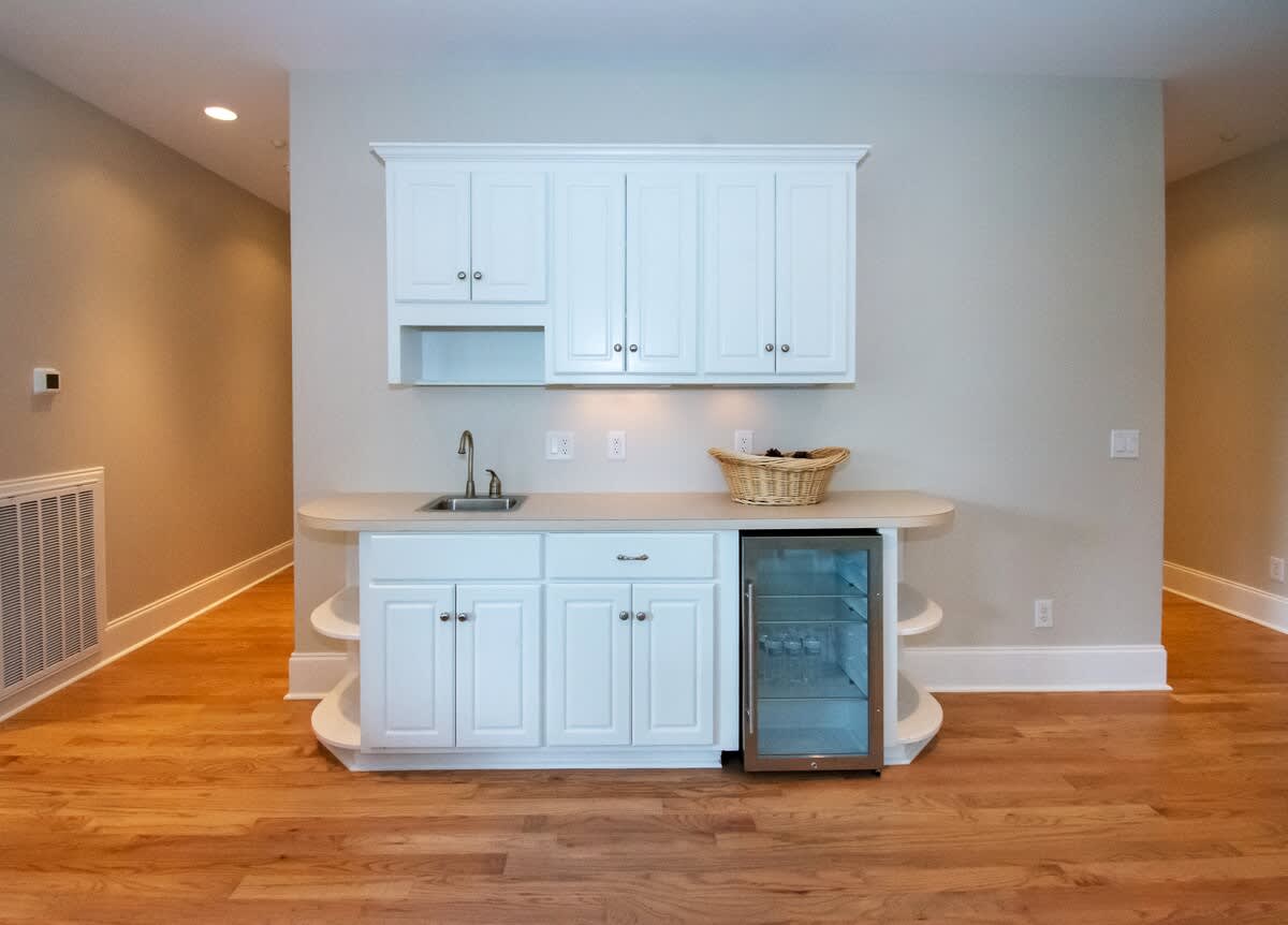 First floor bar area