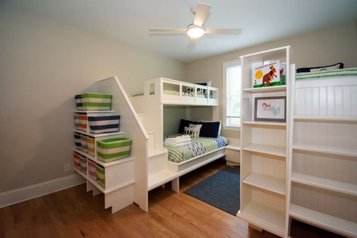 Bunk bedroom with en suite bathroom