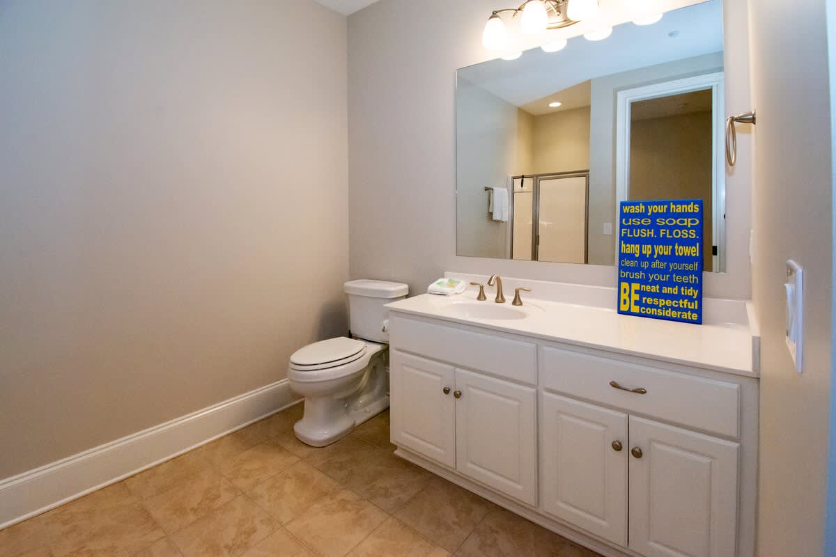 Bunk bedroom with en suite bathroom