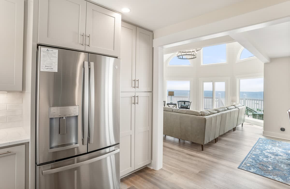 Kitchen Features Brand-New Appliances and is Fully Equipped with Everything you need for a Carefree Stay.