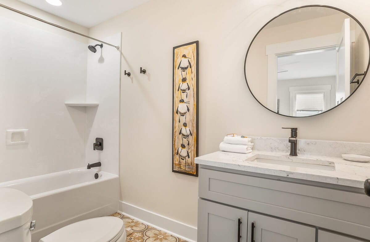 Additional Queen Bedroom with Access to a Hall Bath (tub/shower combo)