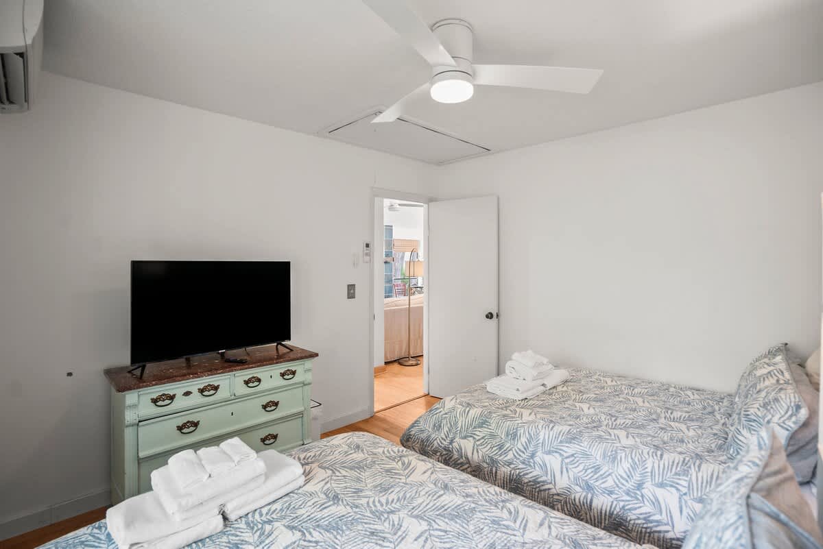 860 Sabal Court | Photo 6