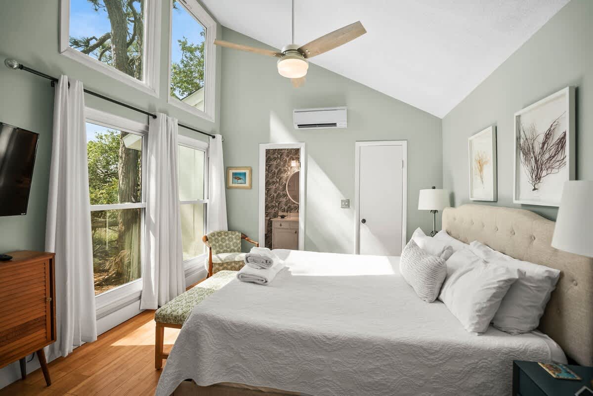 860 Sabal Court | Photo 9