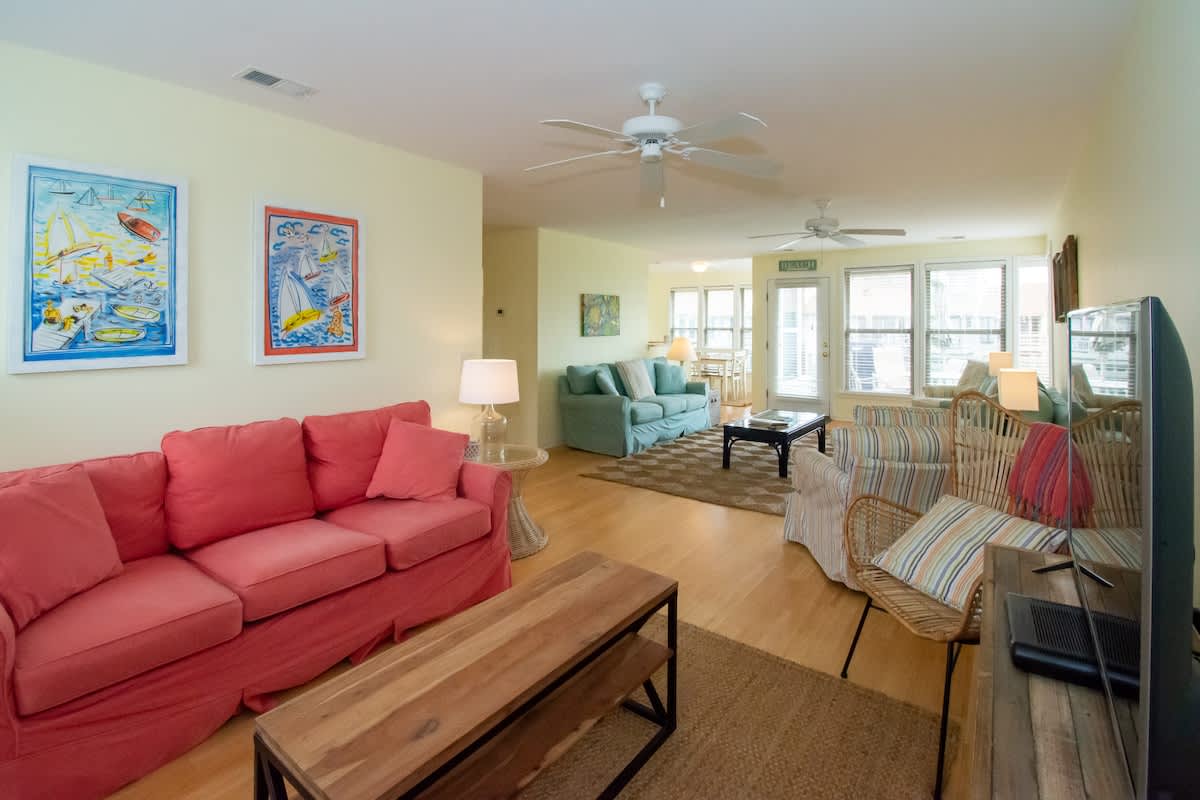 112 Capt John Fripp Villa | Photo 11