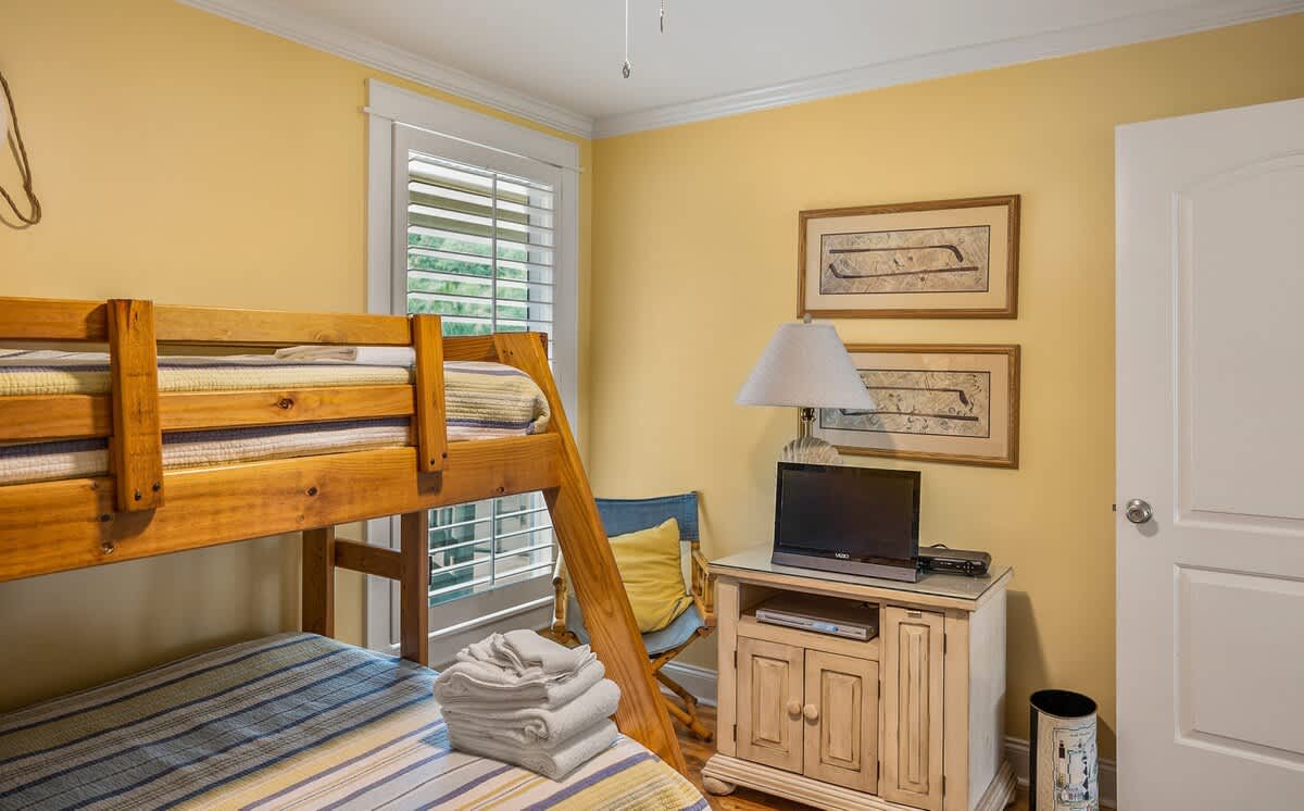 Guest Bedroom with Twin over Double Bunkbed