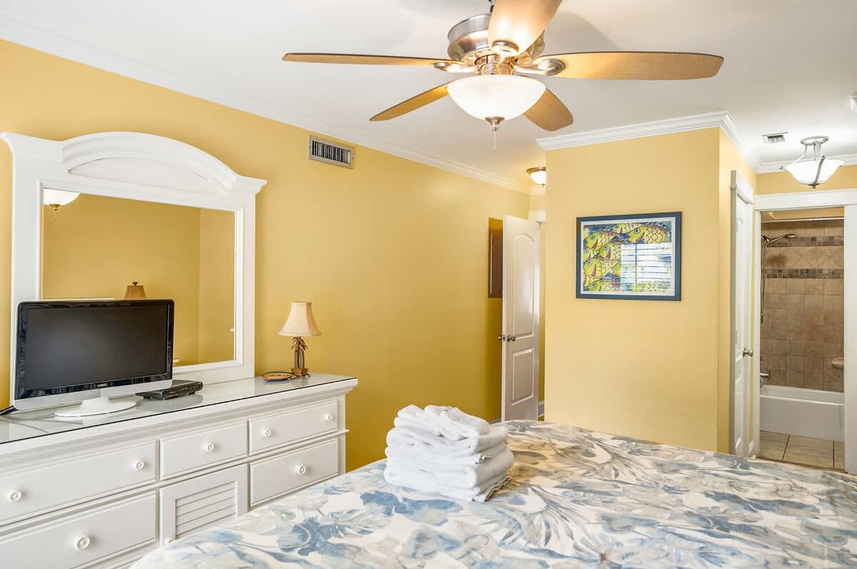 Primary Bedroom 1 with King Bed and Full En Suite Bathroom