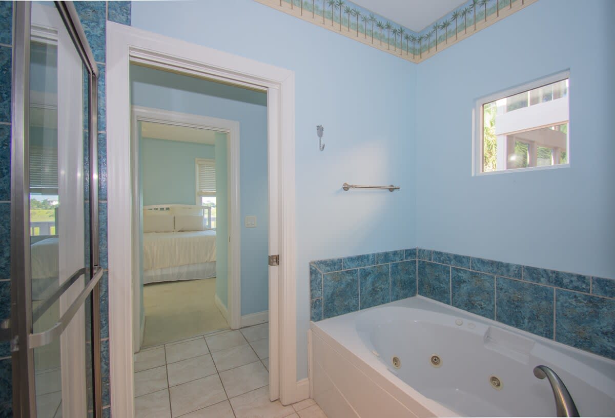 Walk In Shower with a Separate Soaker Tub 