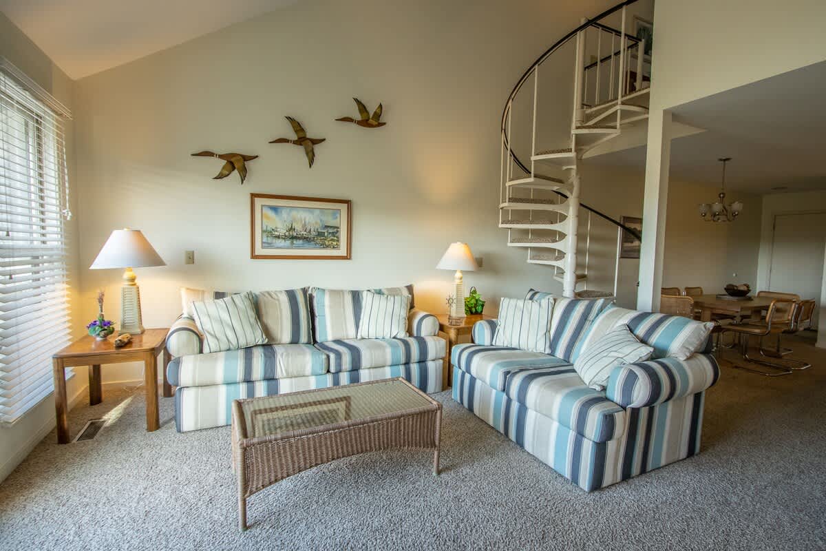 214 Tennis Villa | Photo 2