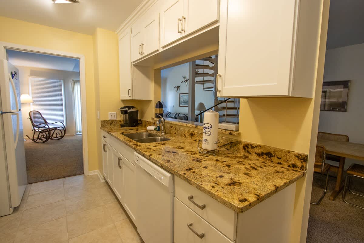 214 Tennis Villa | Photo 4