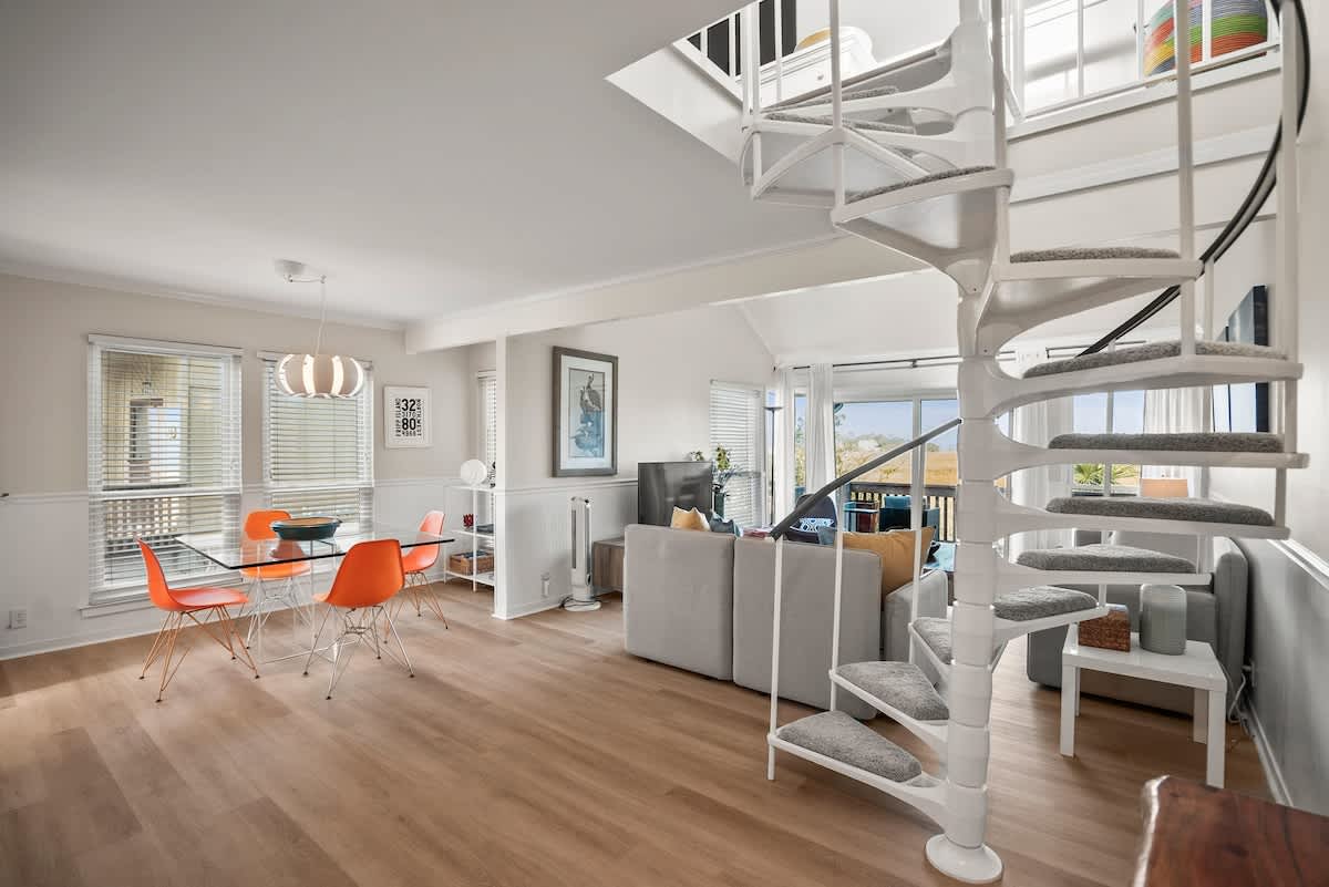 221 Tennis Villa 5