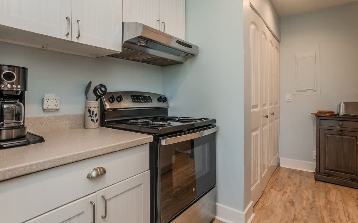 230 Tennis Villa | Photo 15