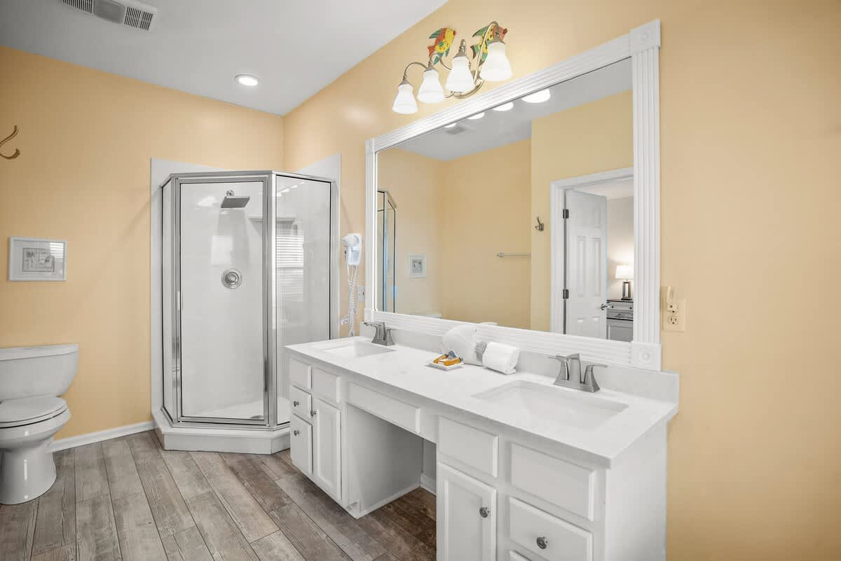 Primary En-Suite