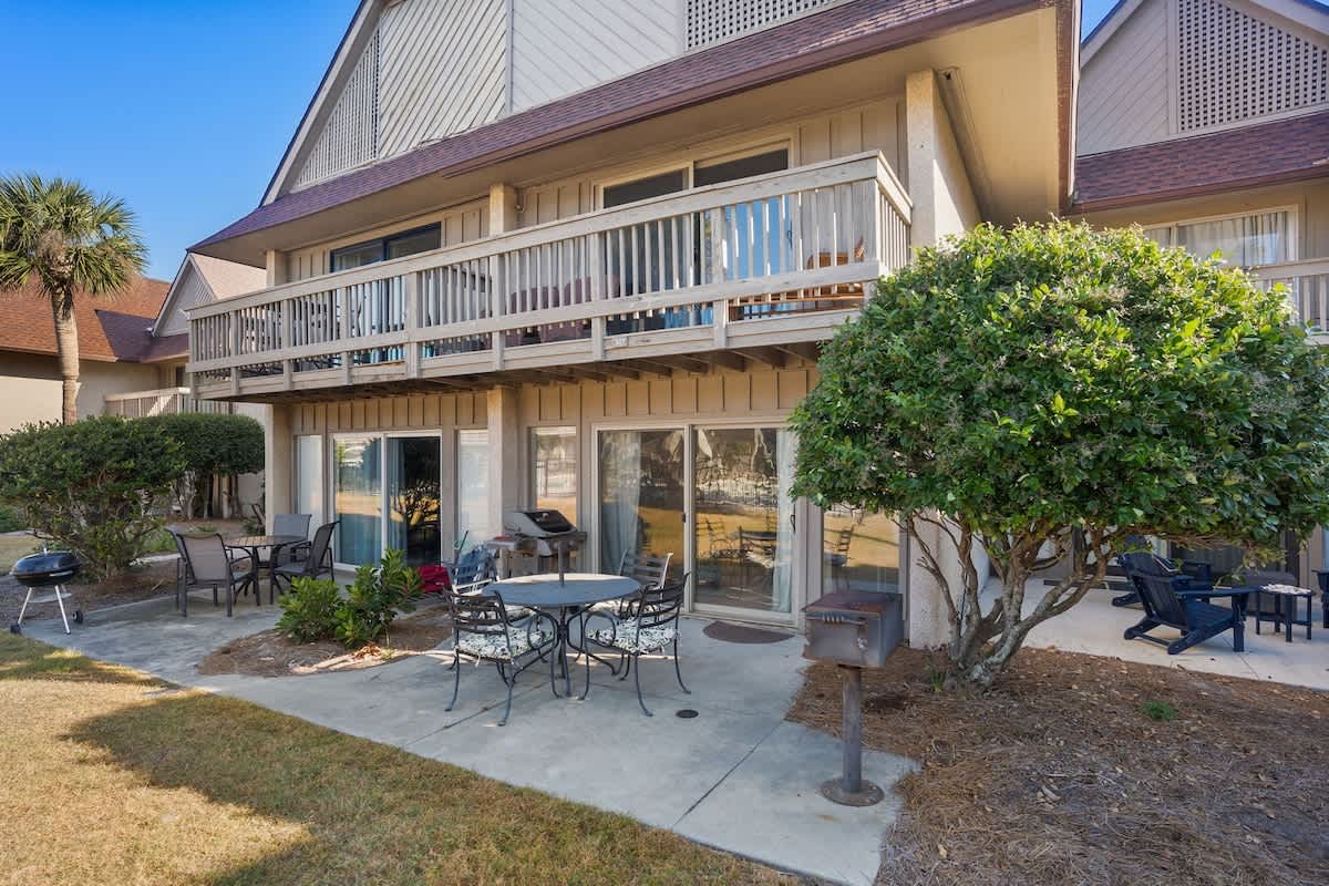 327 Capt John Fripp Villa | Photo 4