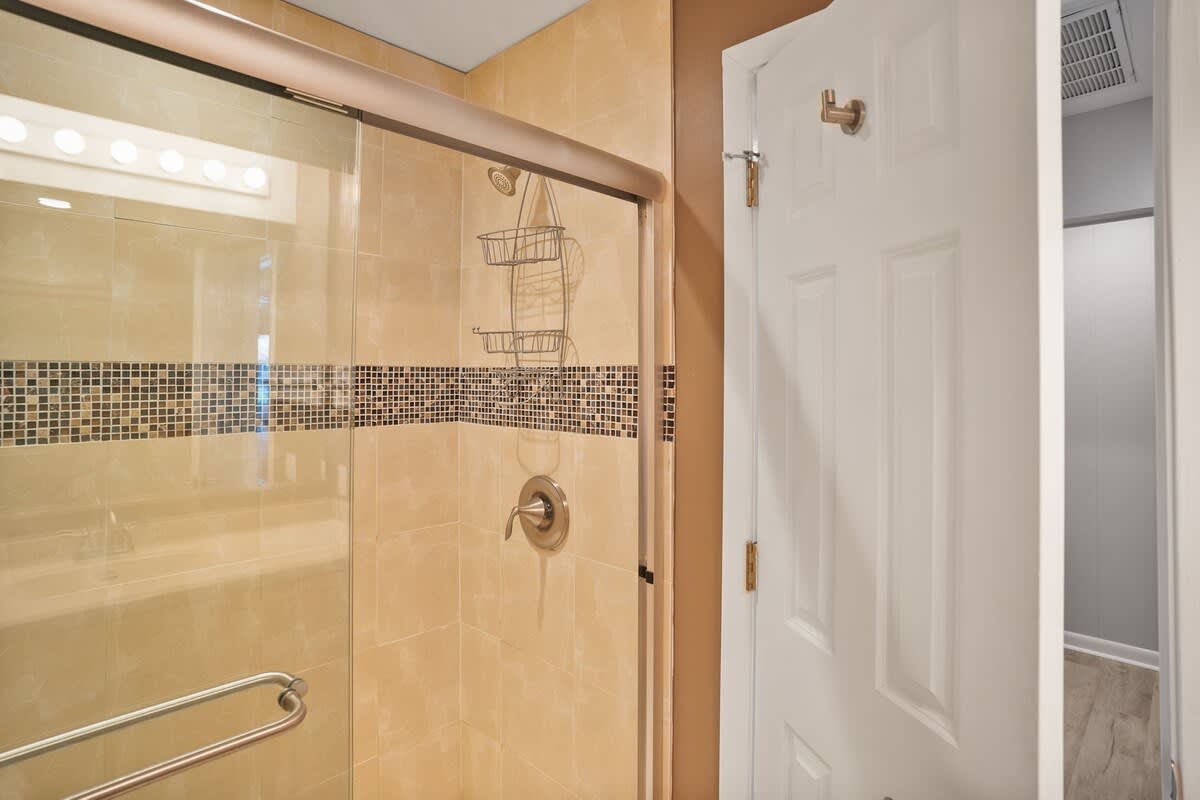 327 Capt John Fripp Villa | Photo 16