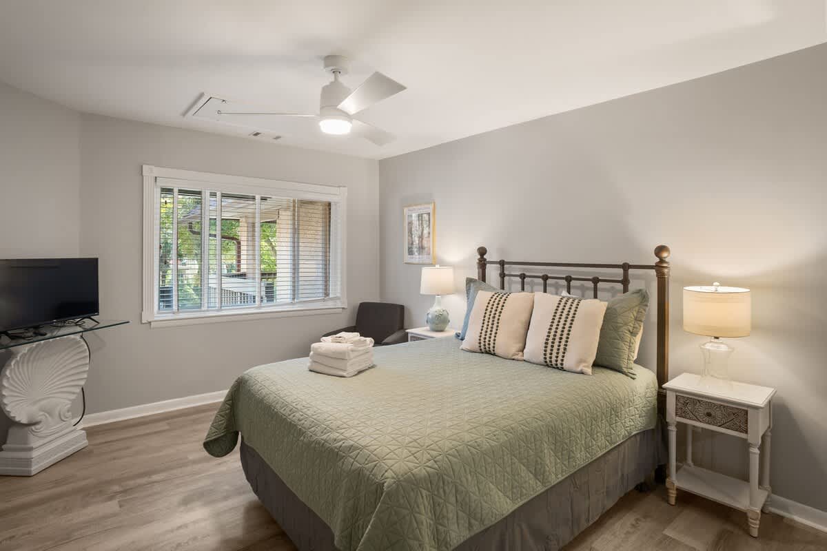 327 Capt John Fripp Villa | Photo 12