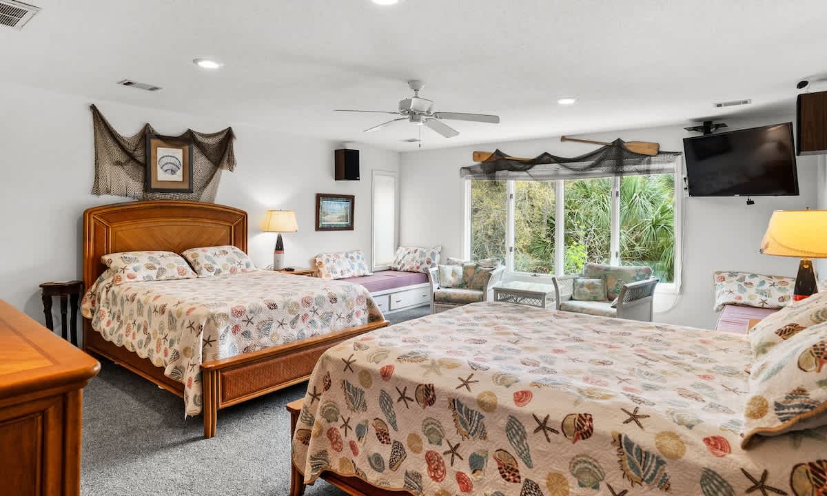 2nd Level Guest Bedroom with 2 Queen Beds and Full En Suite Bath