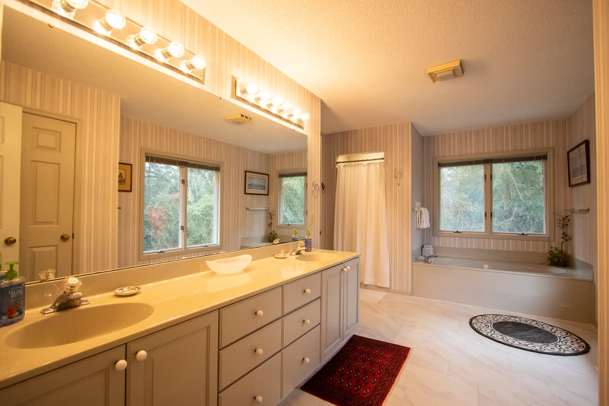 Primary En Suite