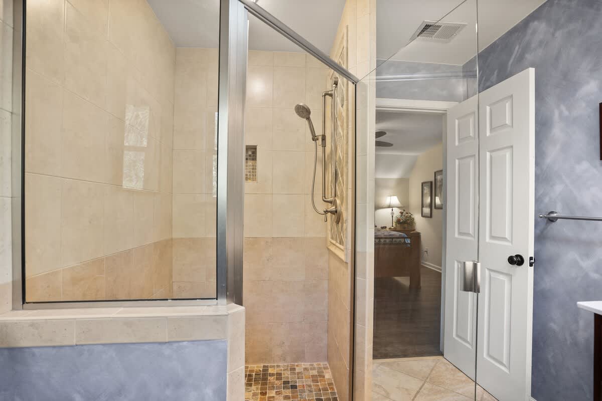 En-Suite Bathroom with Walk-In Shower