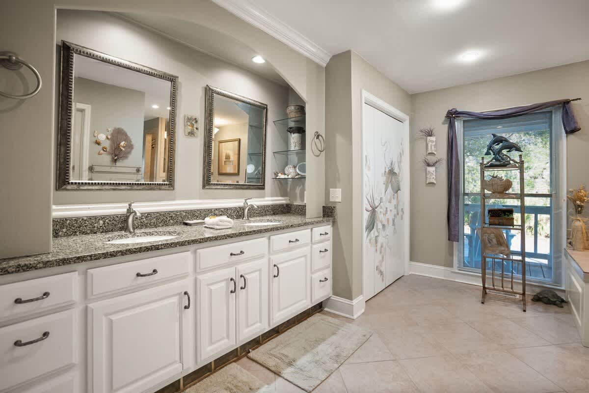 En-Suite Bathroom Complete with a Walk-In Shower, Soaking Tub