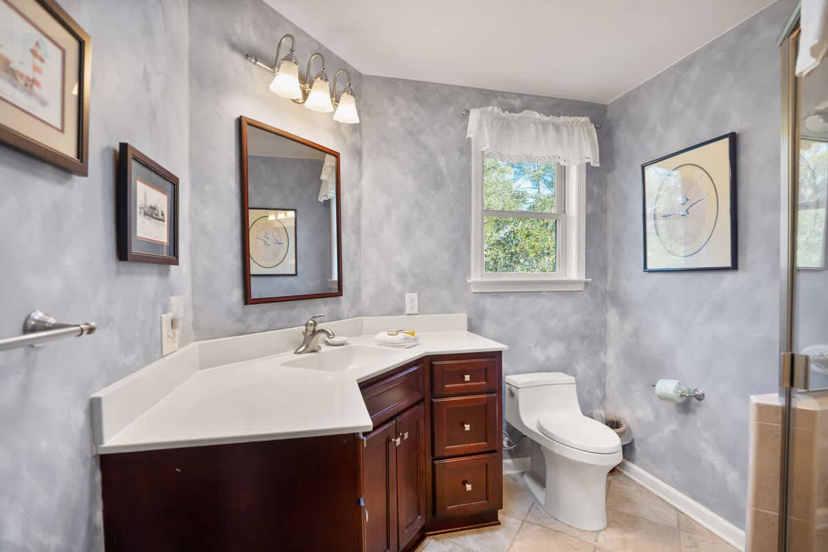 En-Suite Bathroom with Walk-In Shower