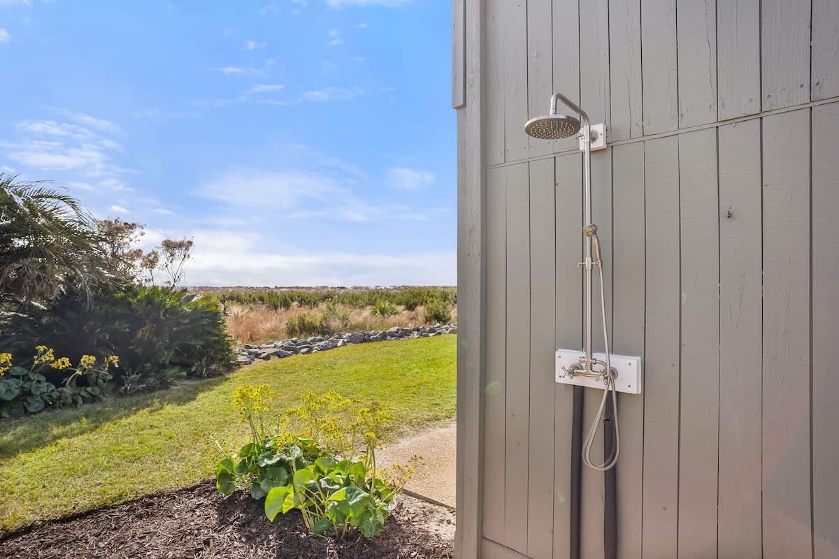 401 Captain John Fripp Villa | Photo 24