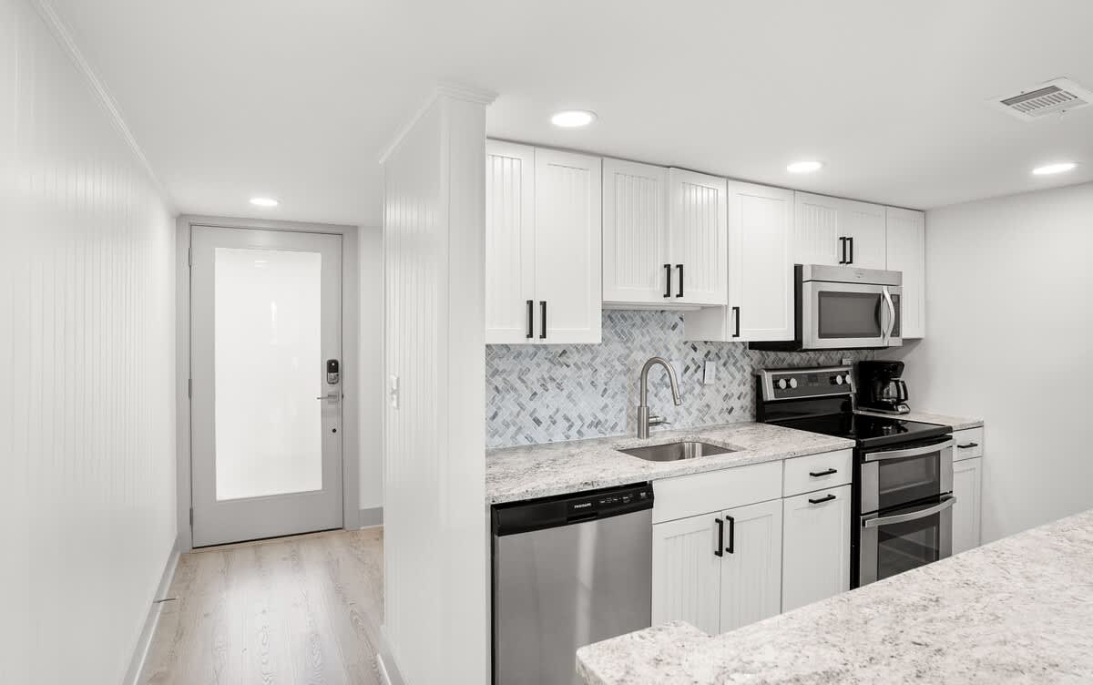 401 Captain John Fripp Villa | Photo 7