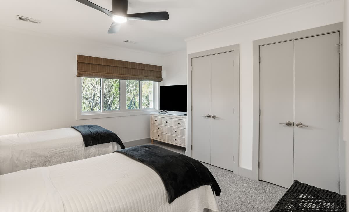 401 Captain John Fripp Villa | Photo 18