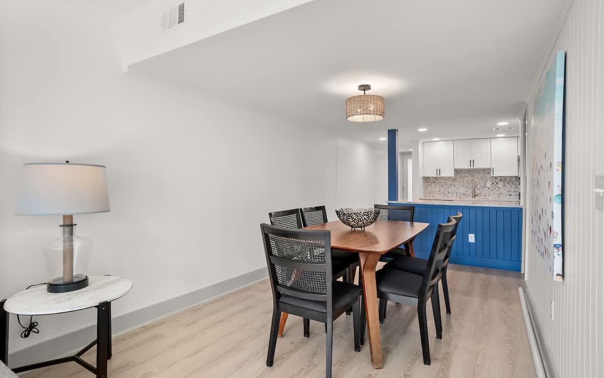 401 Captain John Fripp Villa | Photo 5