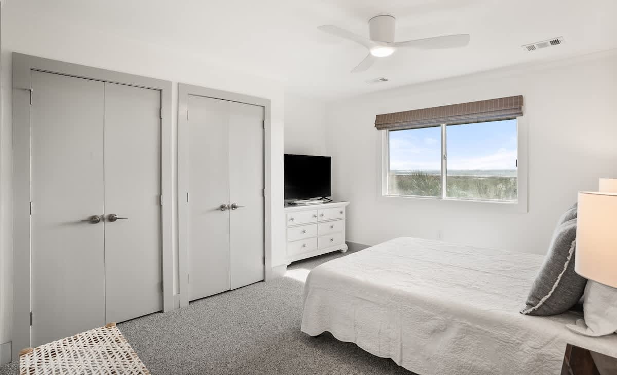 401 Captain John Fripp Villa | Photo 14