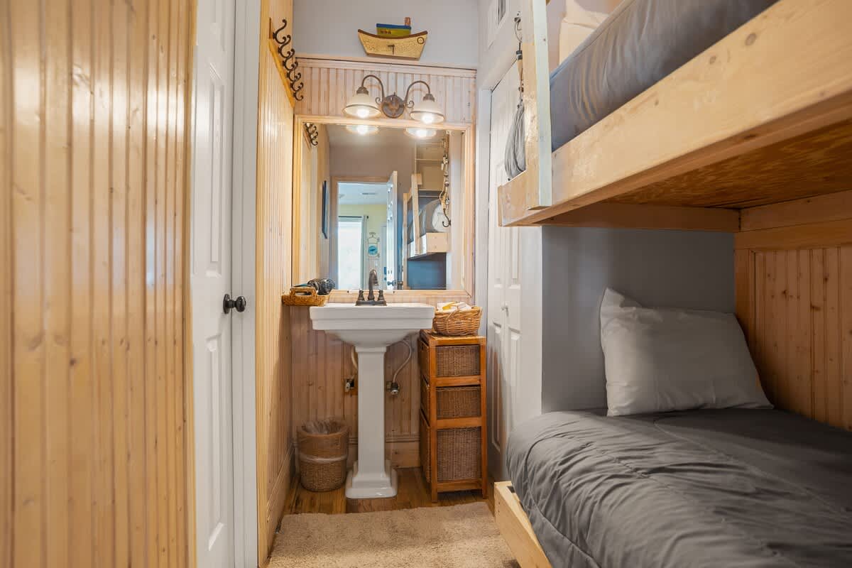 515 Sunsuite | Photo 7