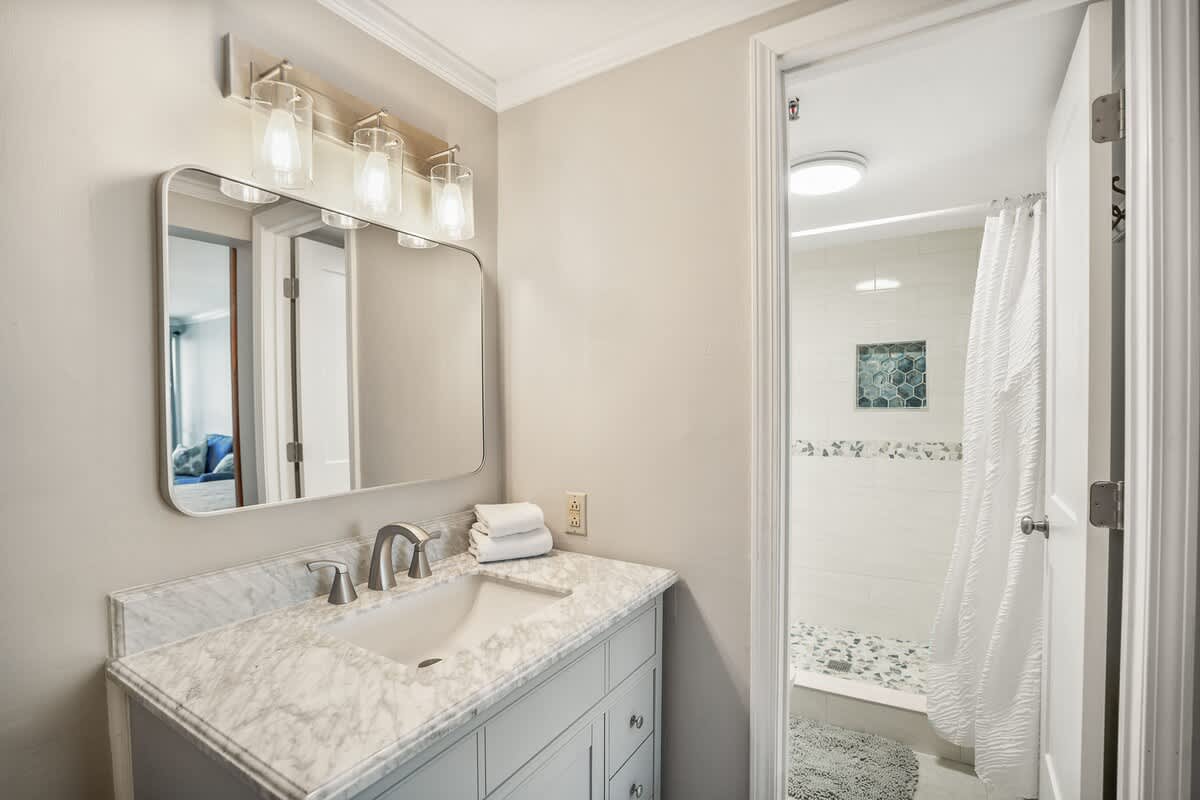 Full Bathroom with Walk in Shower 