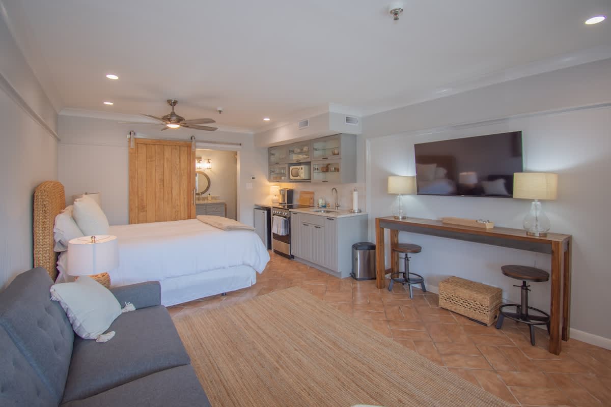 522 Sunsuite
