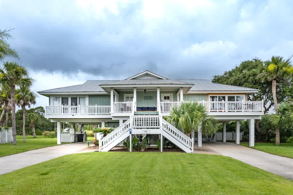 Front of the House with Parking for 7