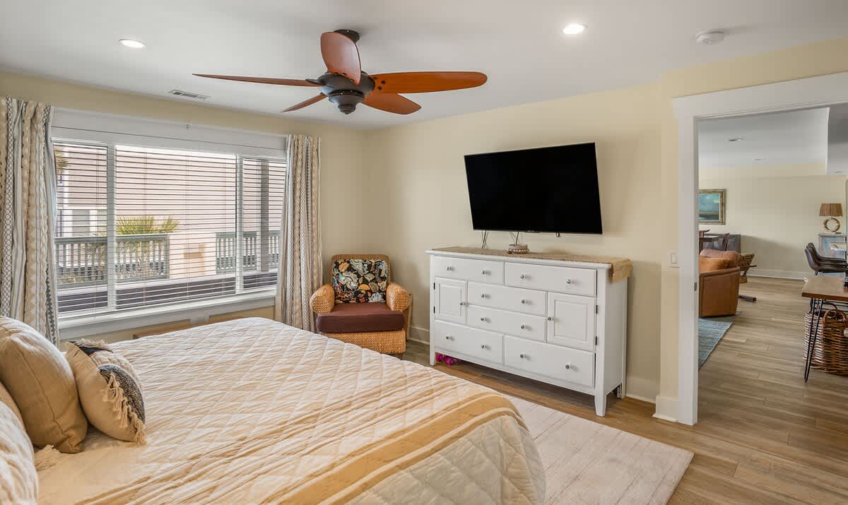 Primary Bedroom with en suite bathroom