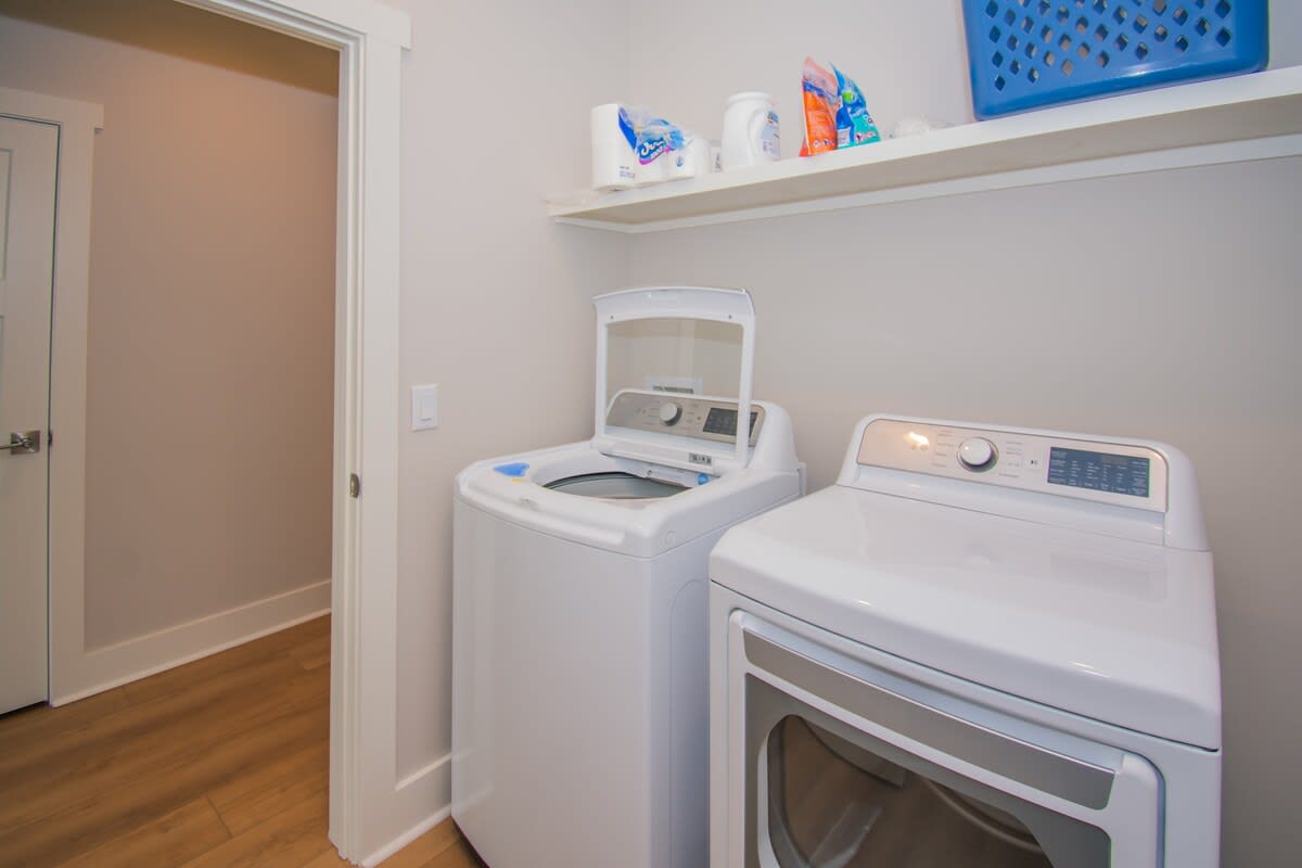 Full Size Side - by - Side Washer and Dryer 