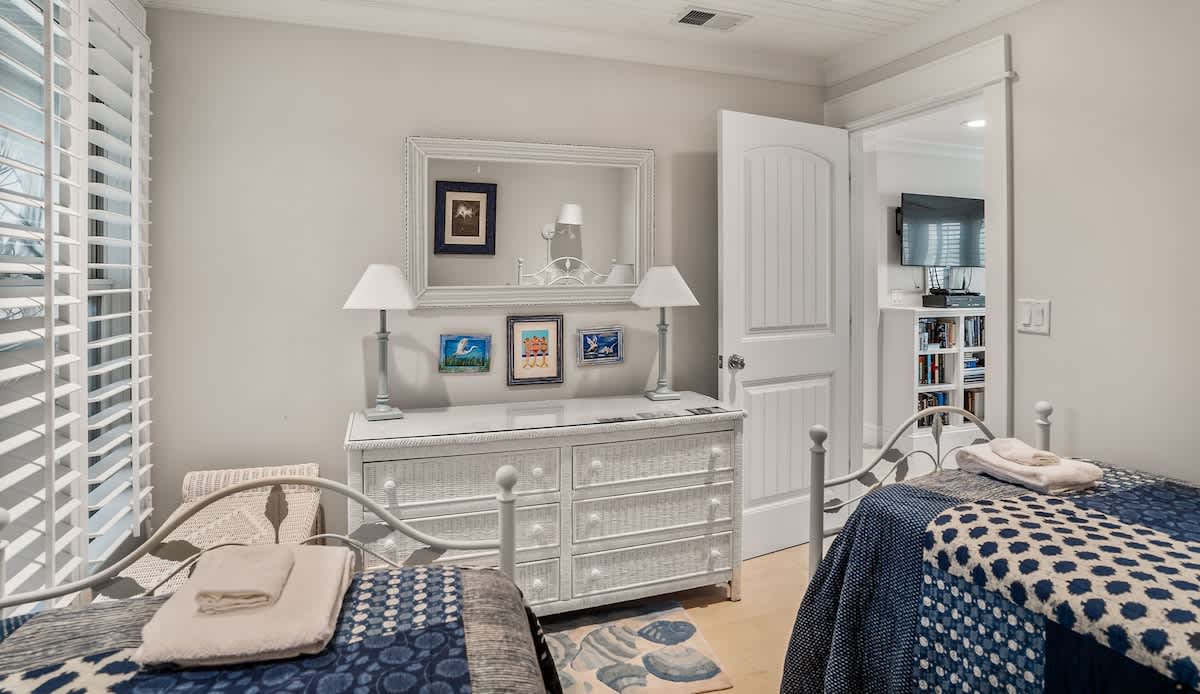 111 Capt John Fripp Villa | Photo 14
