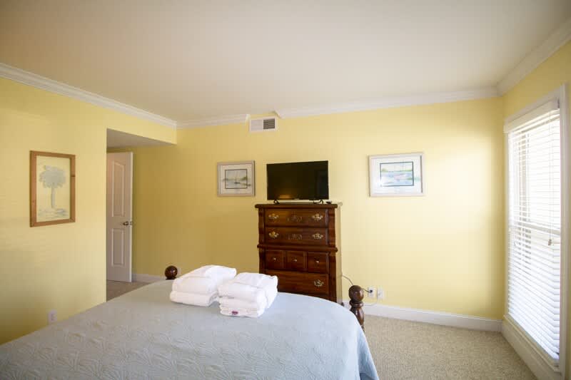1st Level Primary Bedroom with King Bed and Full En Suite Bathroom