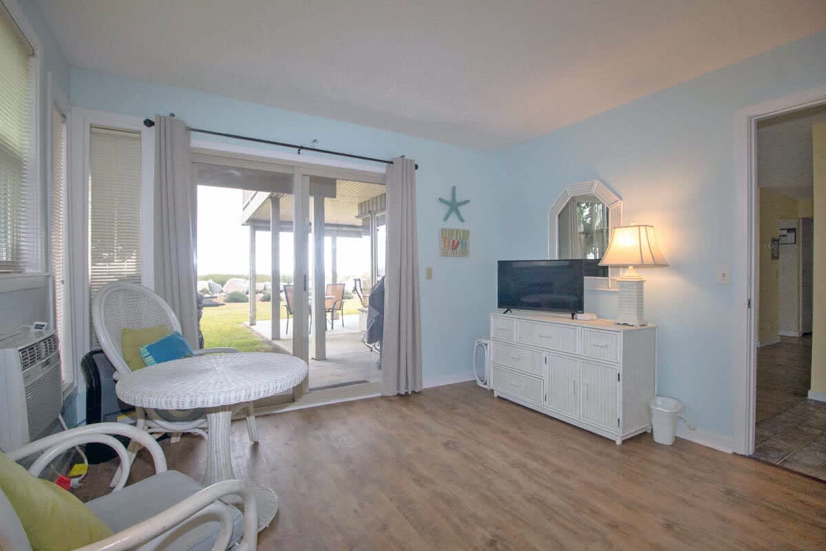 143 Capt John Fripp Villa The Lone Palm | Photo 20