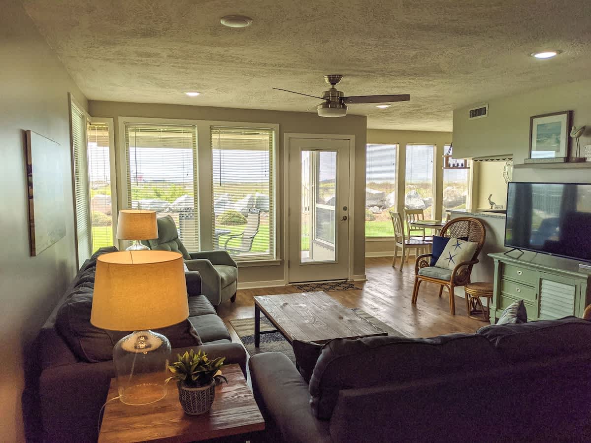 143 Capt John Fripp Villa The Lone Palm | Photo 13