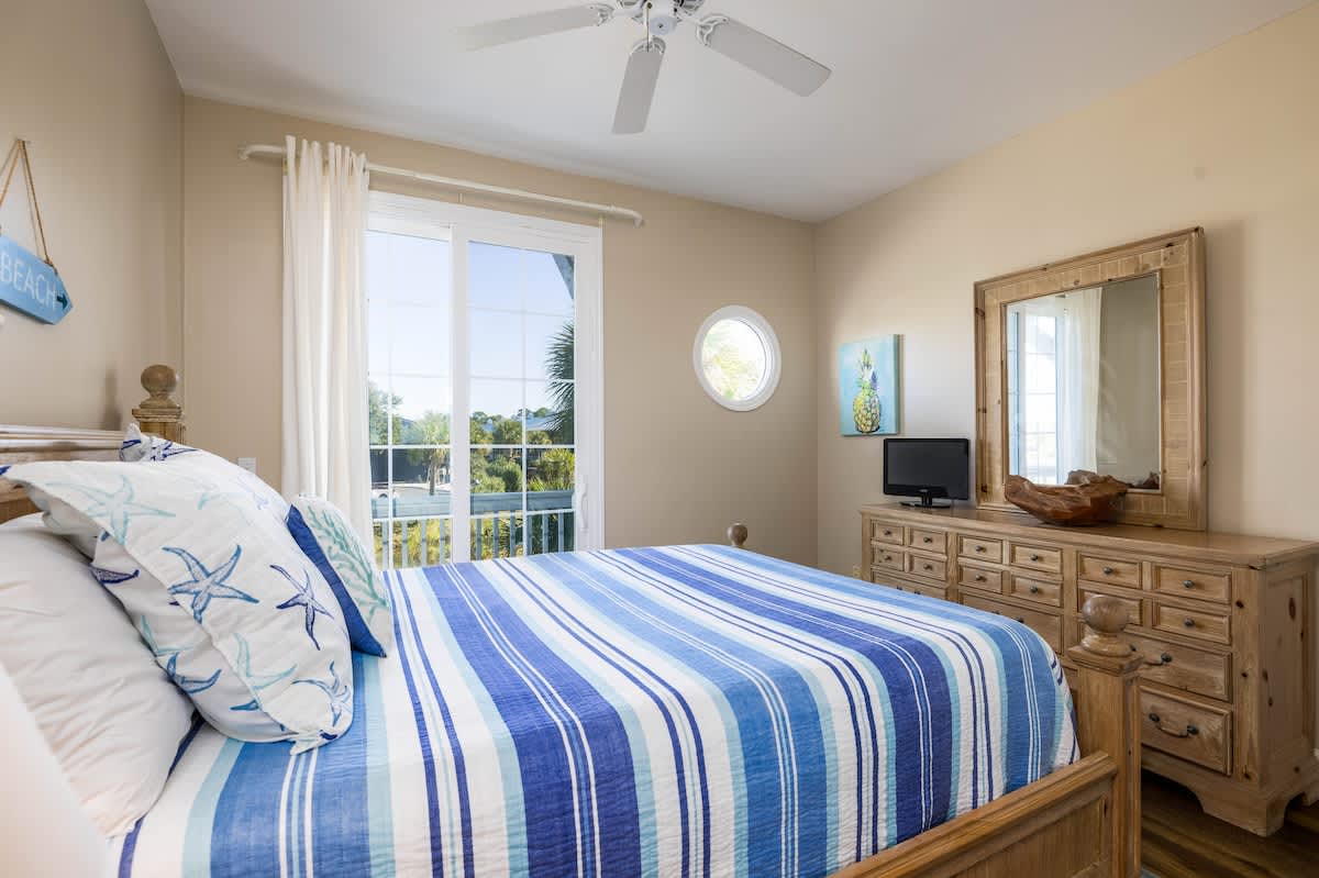 15 Quarterdeck Lane | Photo 13