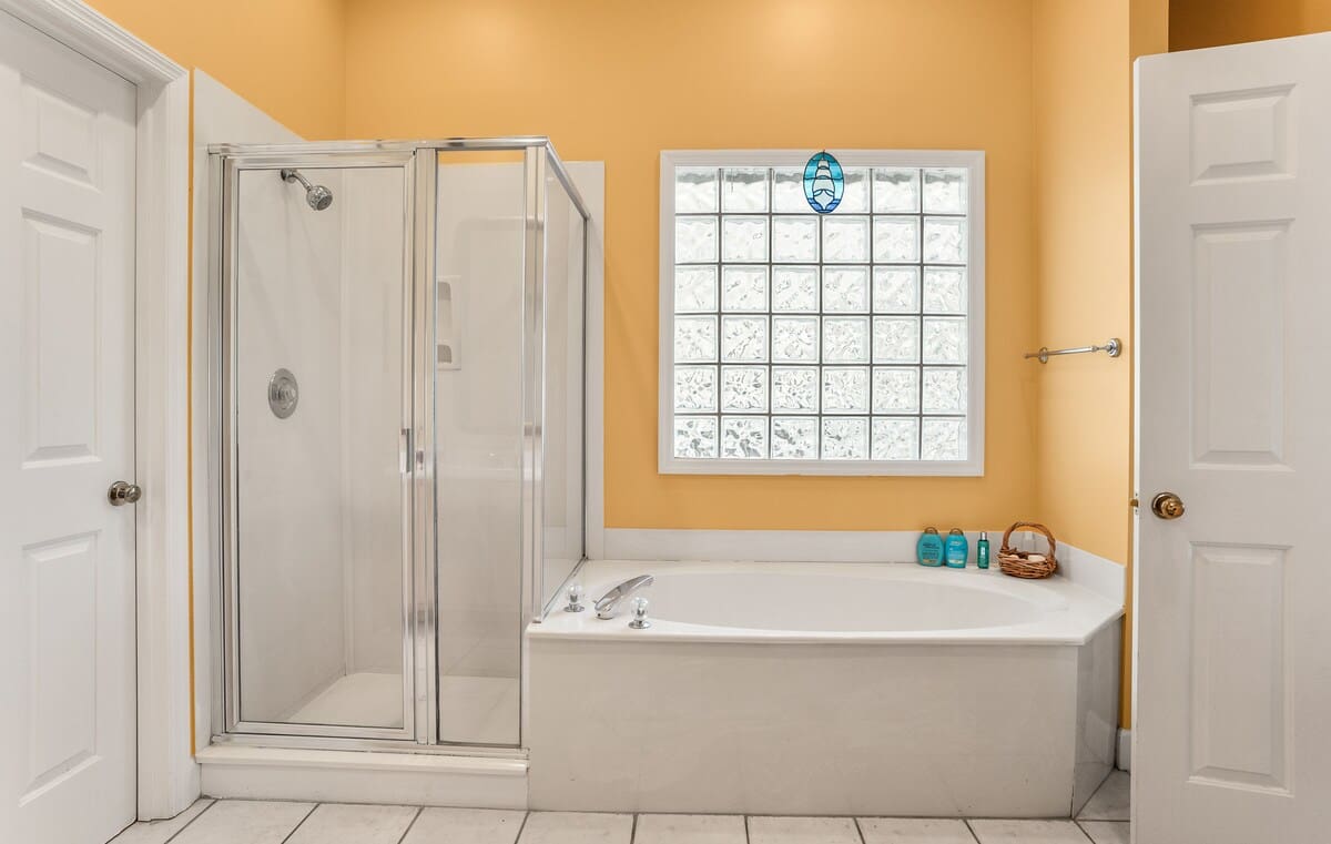 Primary Bathroom En-Suite 