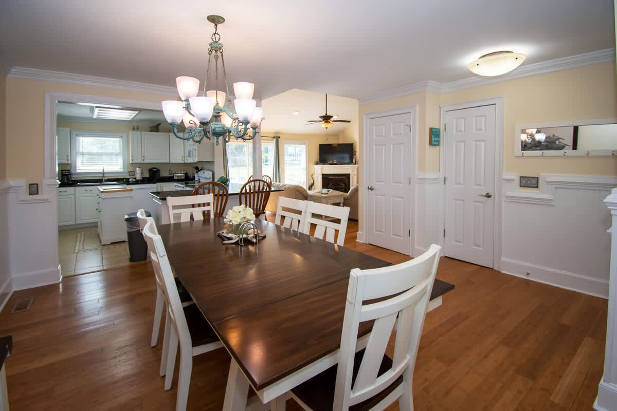 Spacious dining room