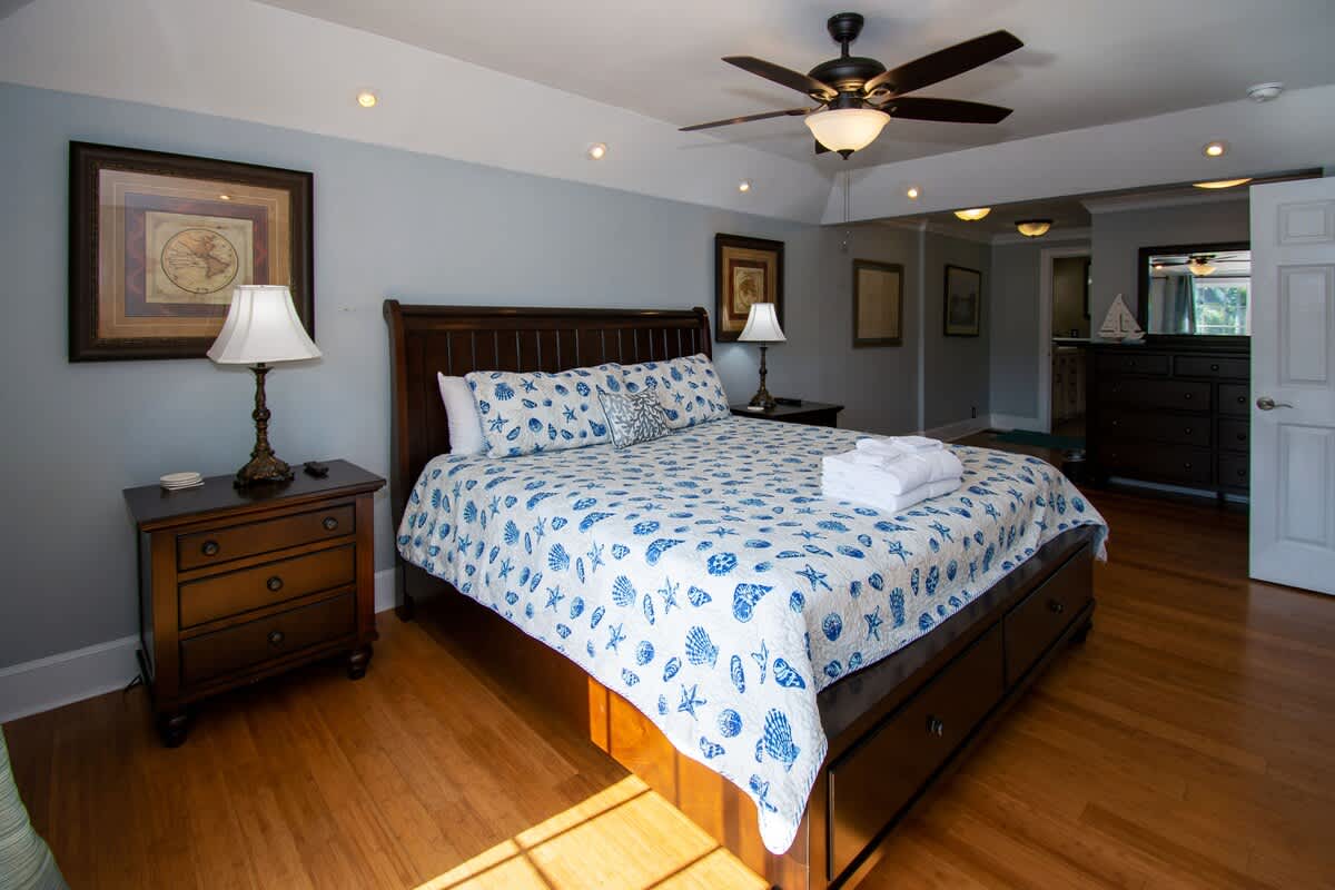 Massive master bedroom with en suite