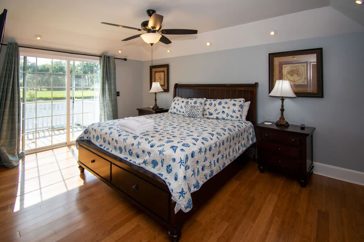 Massive master bedroom with en suite