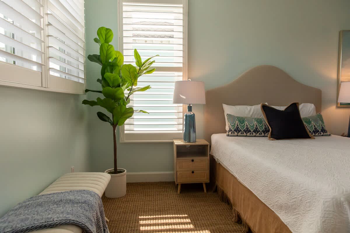 Guest Bedroom Upstairs