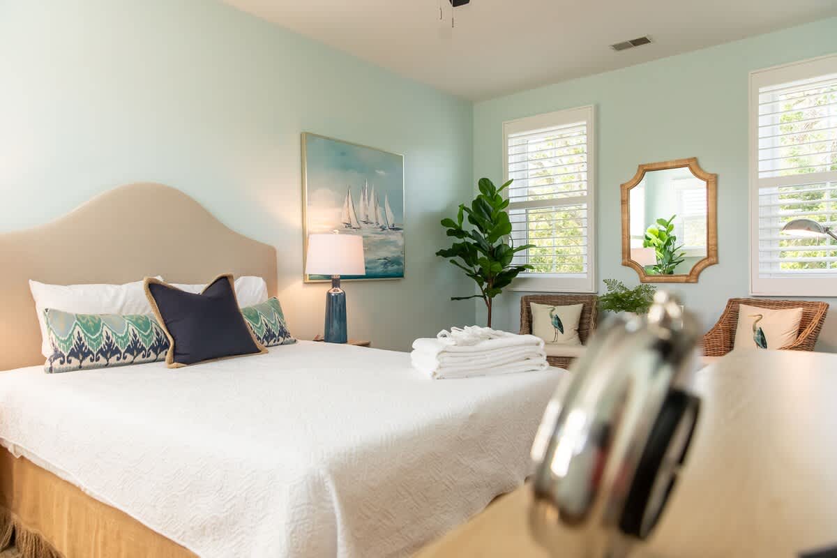 Guest Bedroom Upstairs