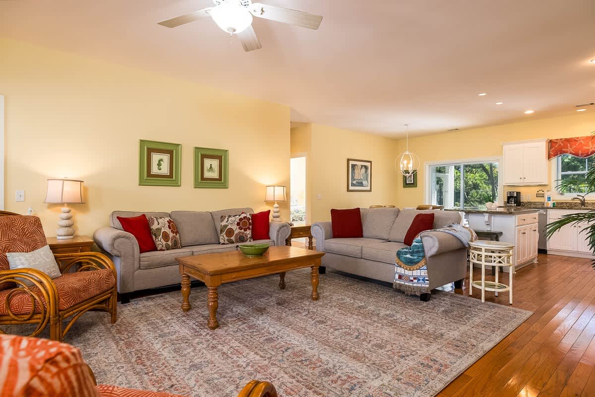 271 Deer Lake Drive | Photo 7